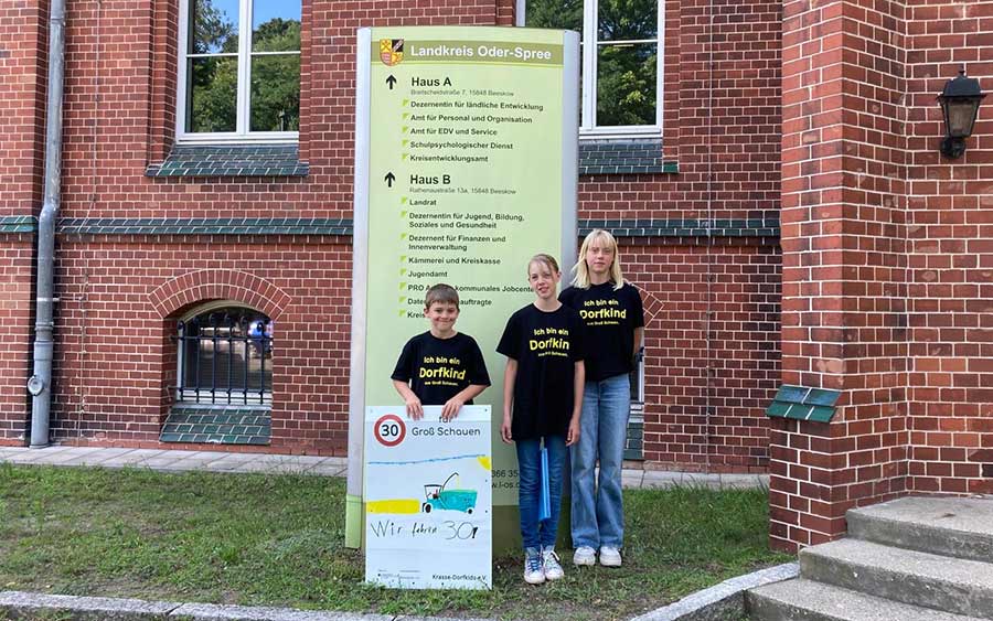 Krasse Dorfkids beim Senat